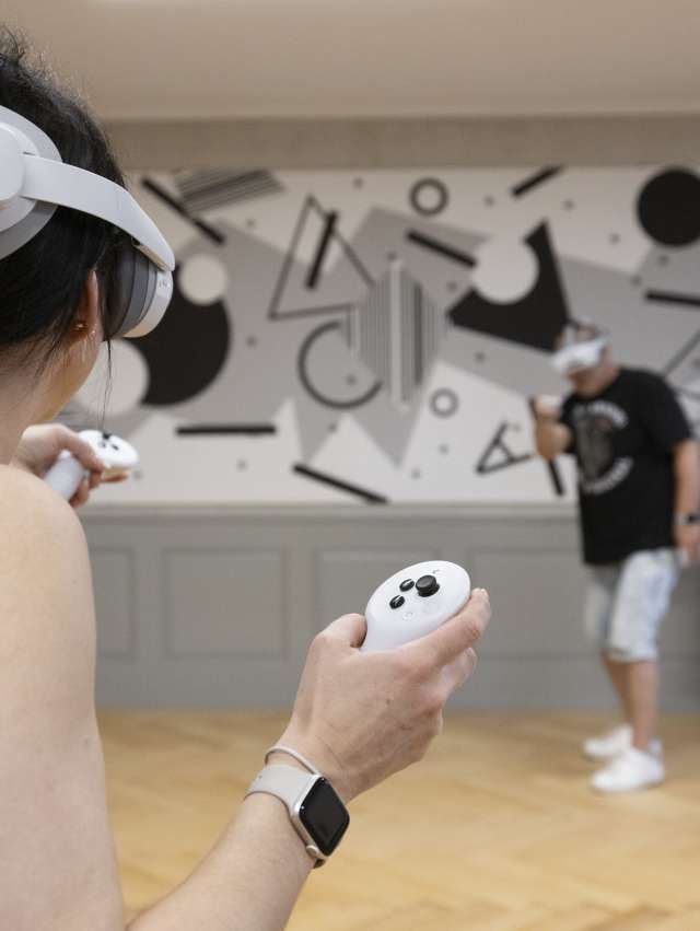 Escape Rooms & Virtual-Reality